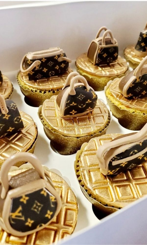 Designer LV Cookies  Louis vuitton cake, Chocolate covered oreos